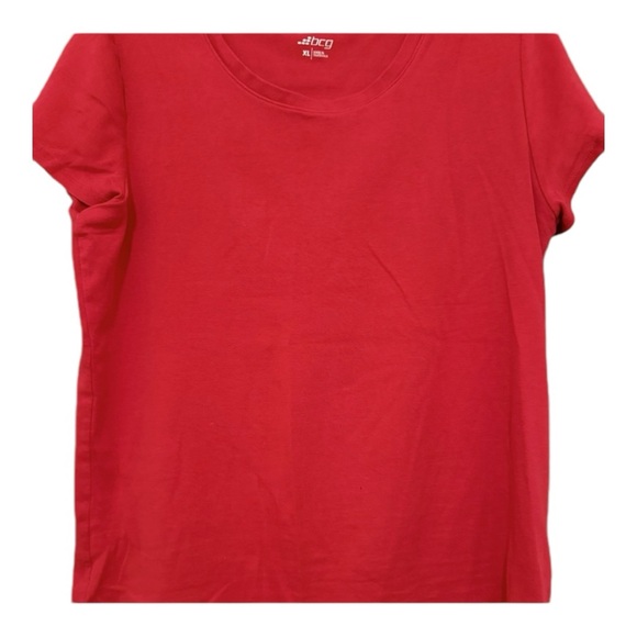 BCBG Tops - T-Shirt ✨✨Host Pick✨✨